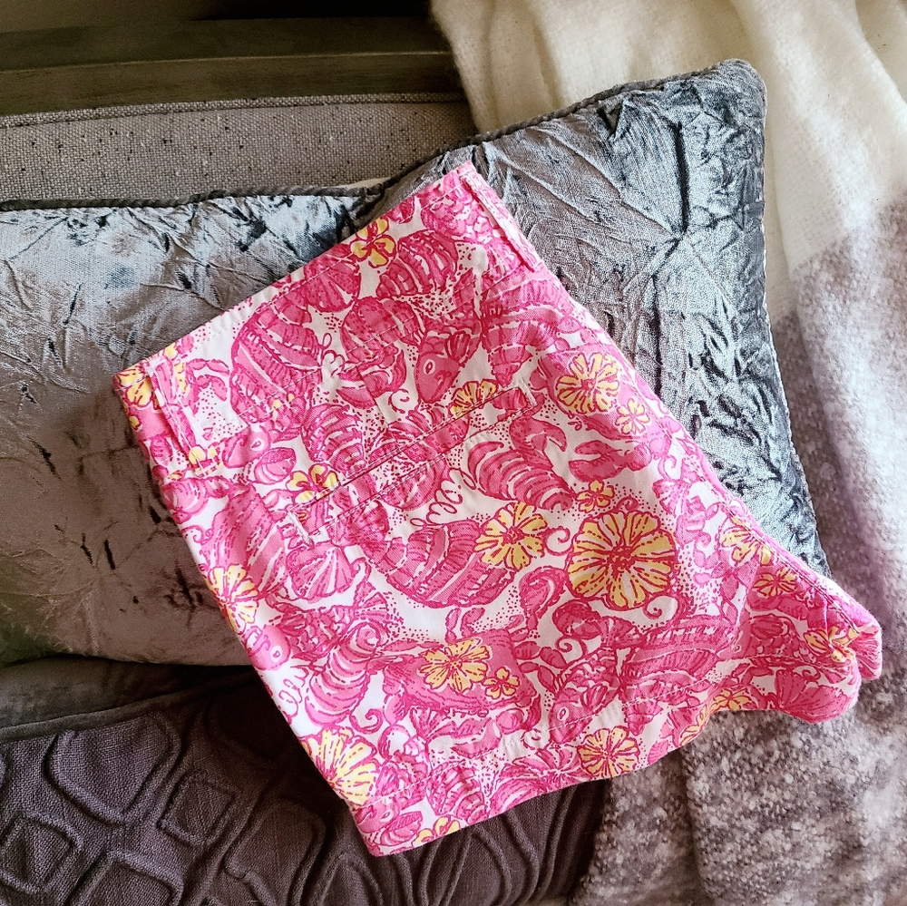 Lilly Pulitzer Shorts - Picture 4 of 4